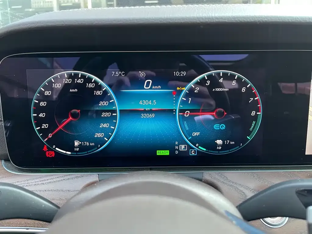 Mercedes-Benz E-Class New Energy — фото 4