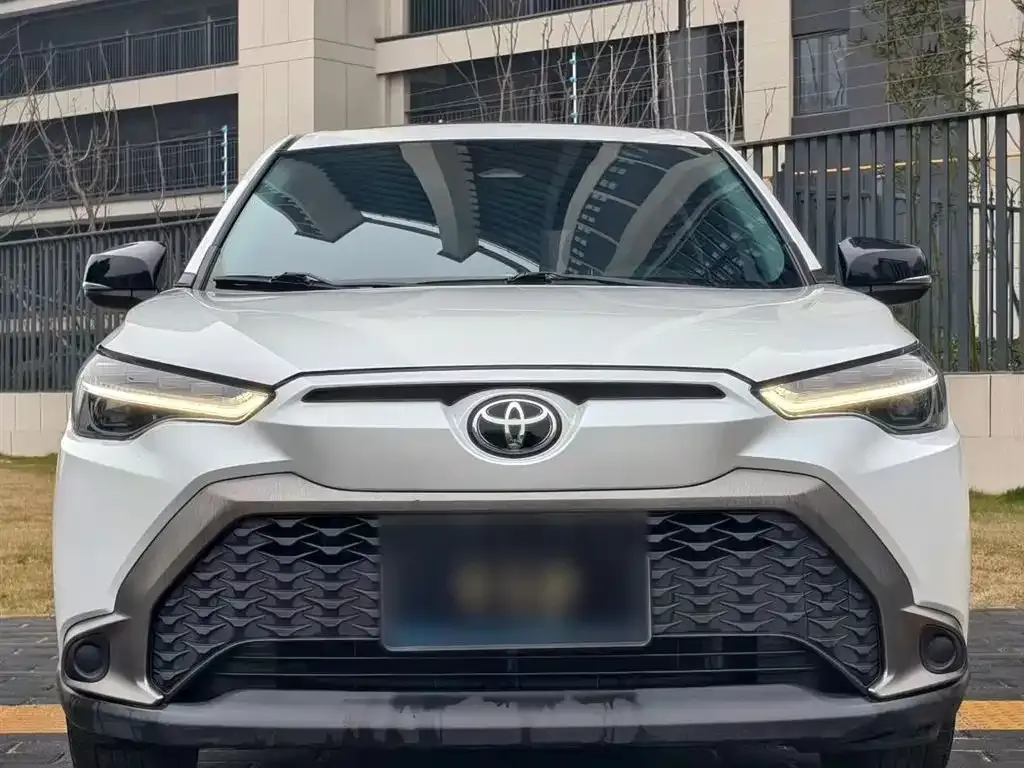 Toyota Frontlander — фото 3