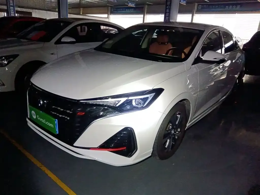 Changan Eado — фото 1