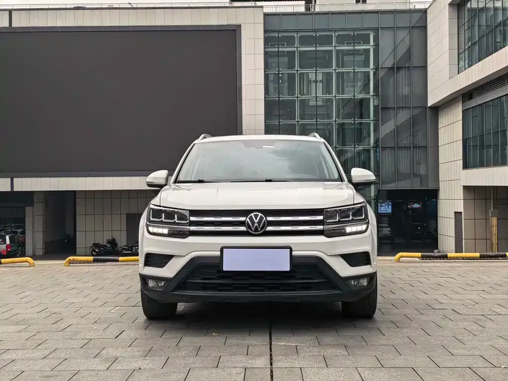 Volkswagen Tharu — фото 3