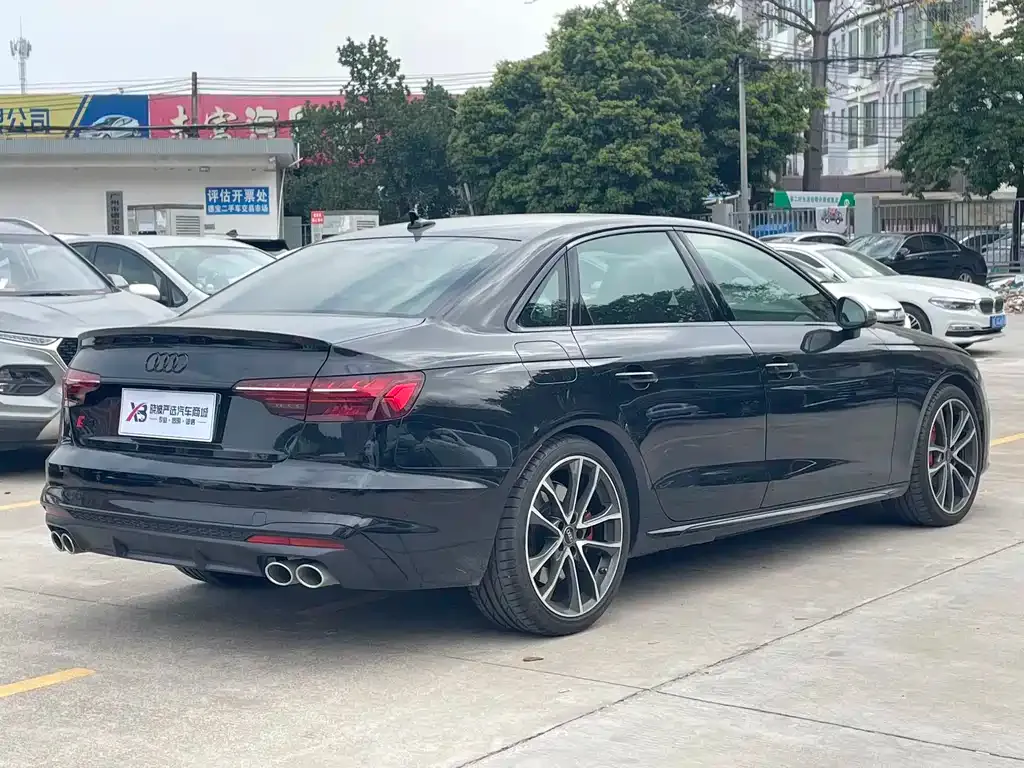 Audi S4 — фото 4