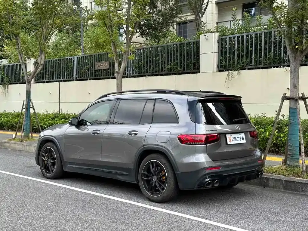 Mercedes-Benz GLB AMG — фото 8