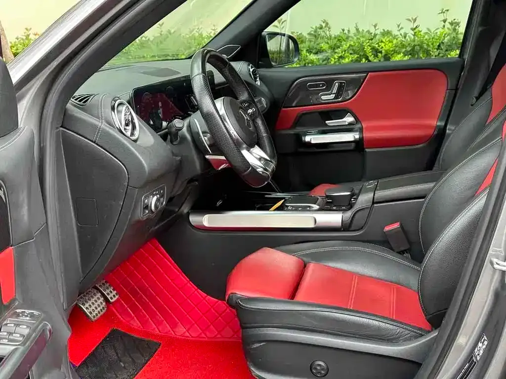 Mercedes-Benz GLB AMG — фото 3