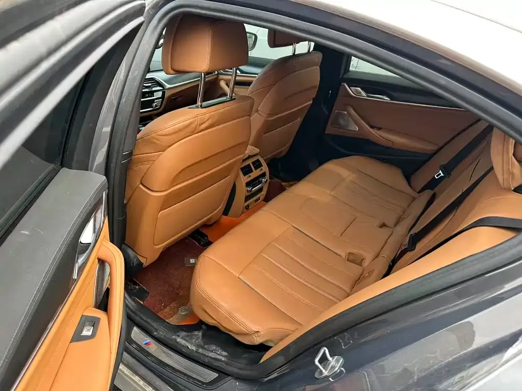 BMW 5 Series (Import) — фото 2