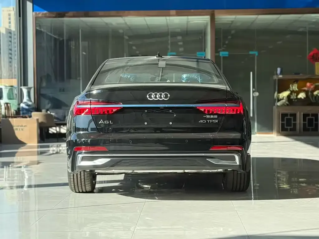 Audi A6L — фото 2