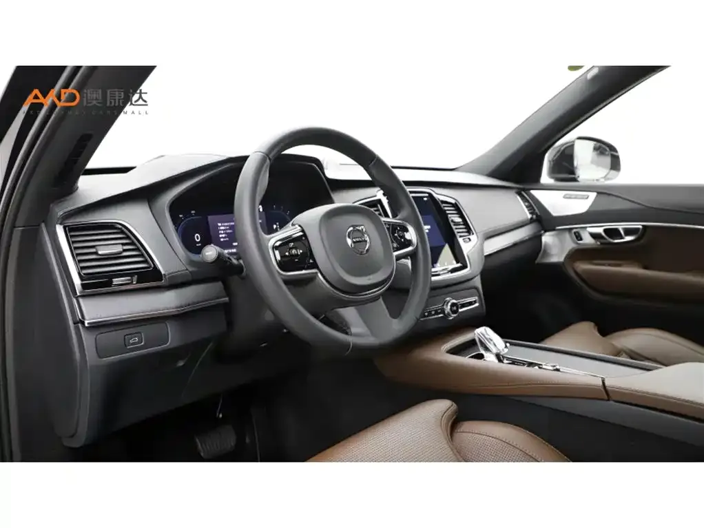 Volvo XC90 — фото 10