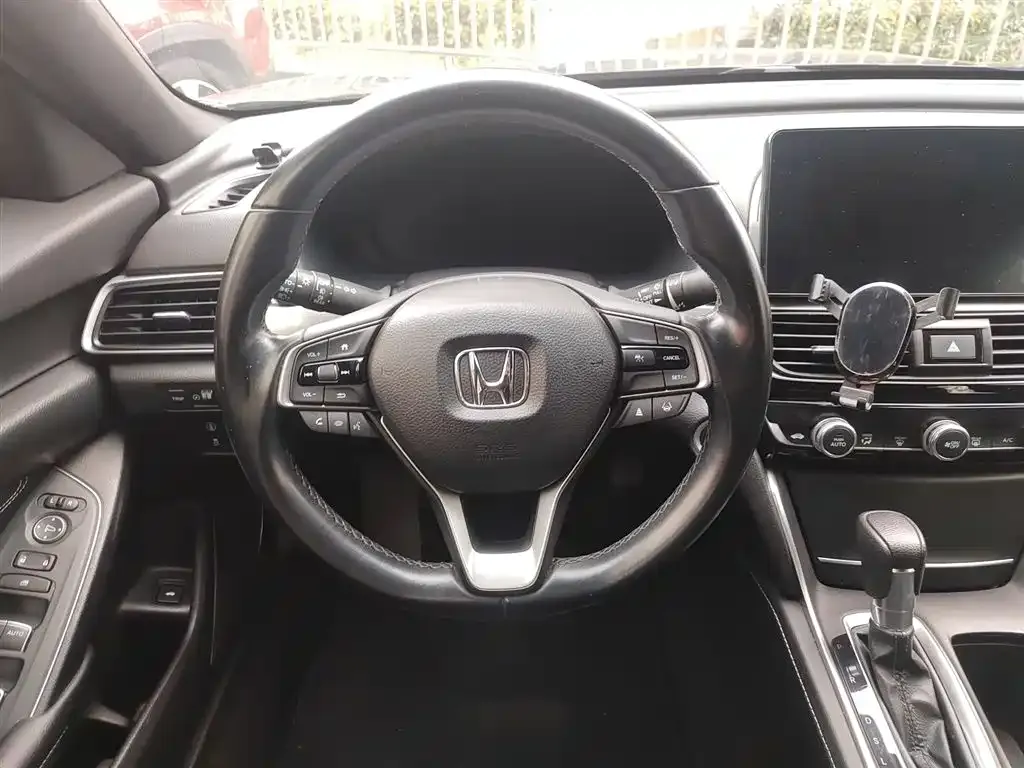 Honda Inspire — фото 9