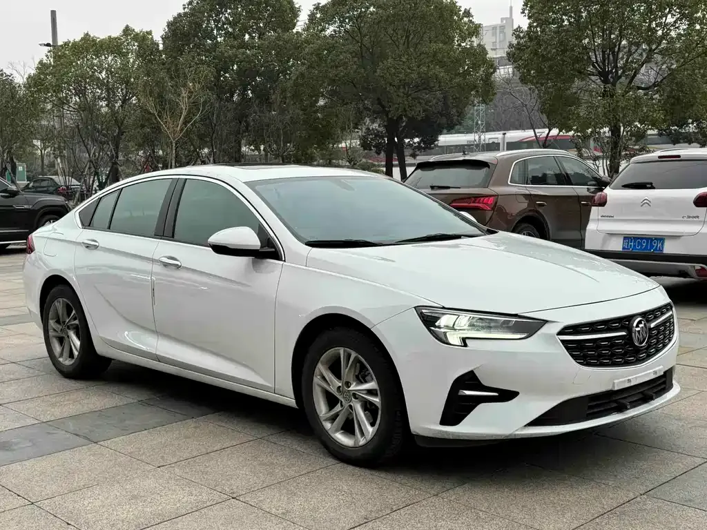 Buick Regal — фото 10