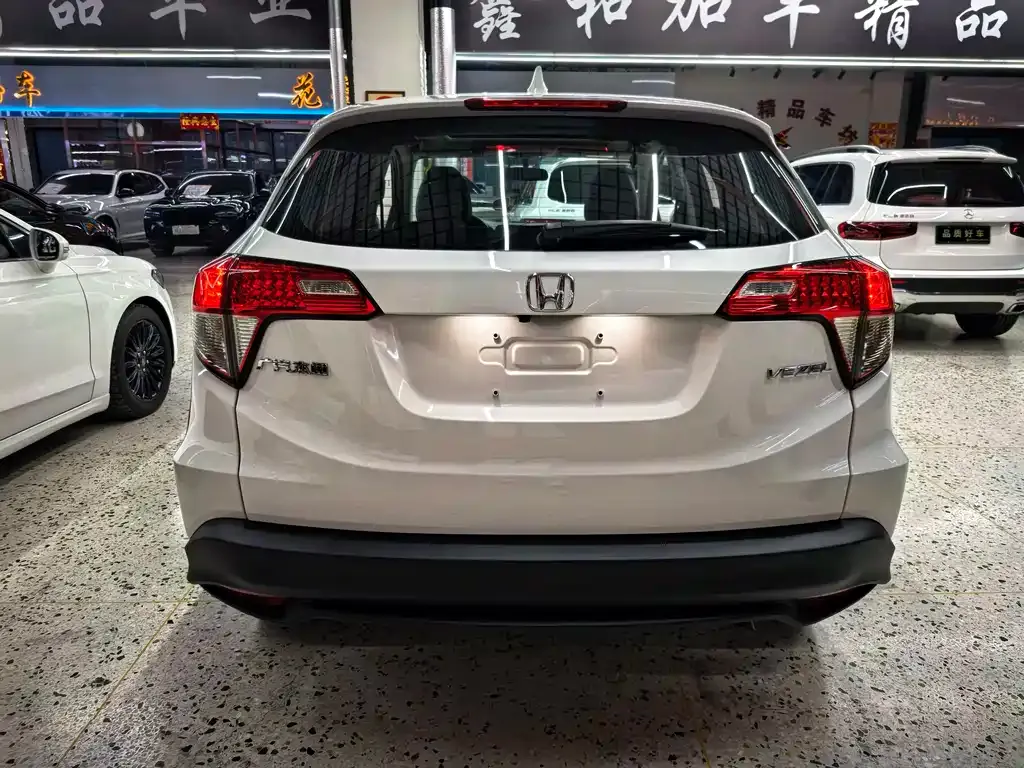 Honda Vezel — фото 10