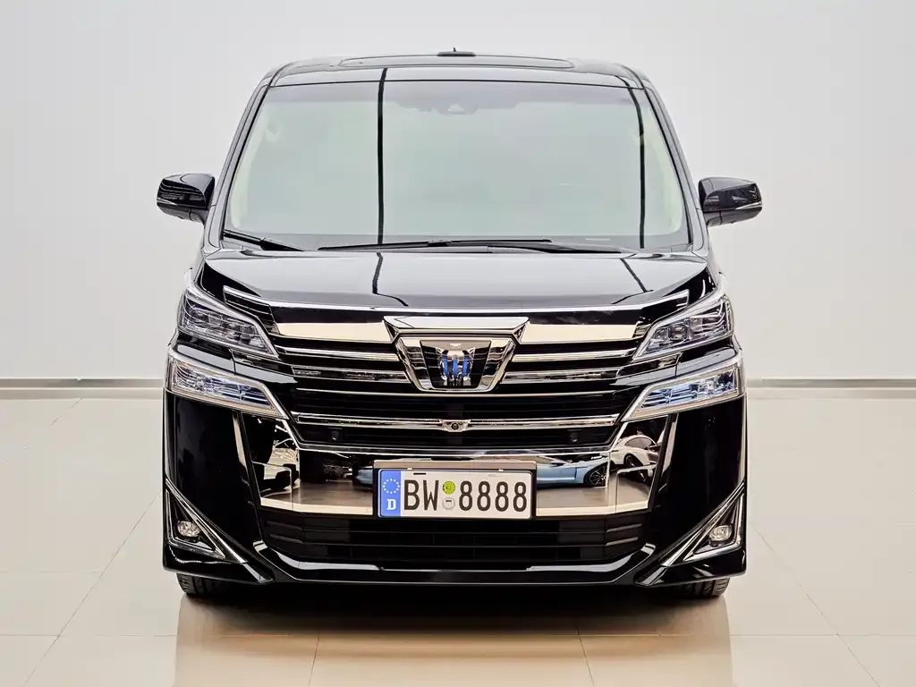 Toyota Vellfire — фото 8