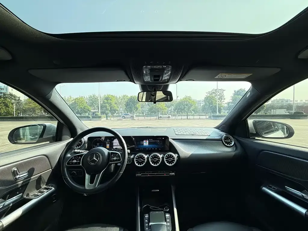 Mercedes-Benz GLA — фото 7