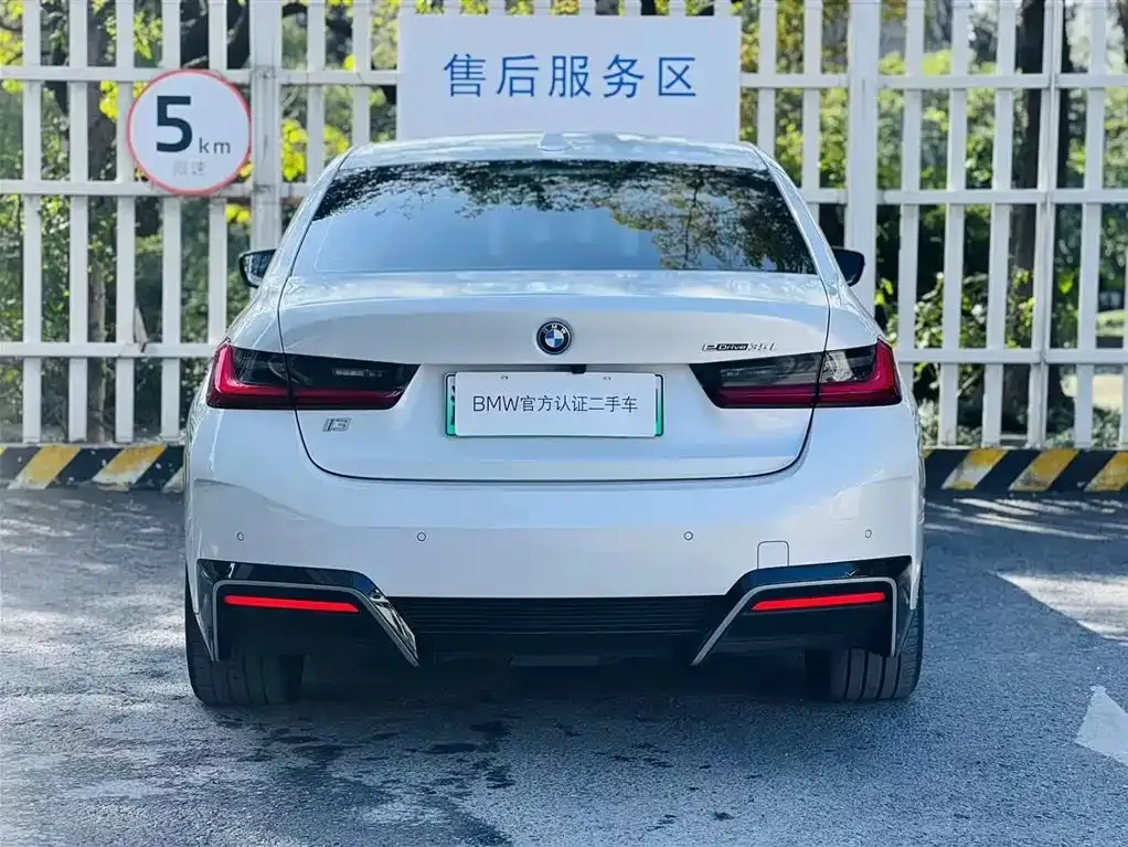 BMW i3 — фото 7