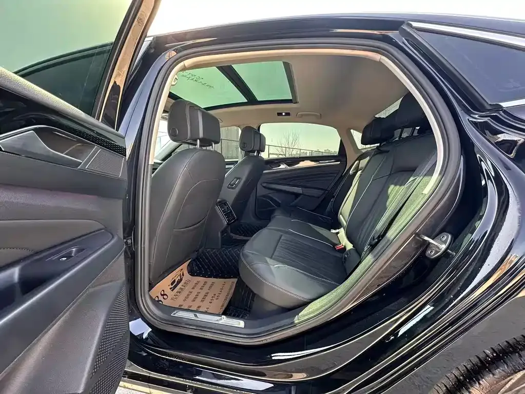 Volkswagen Passat — фото 5