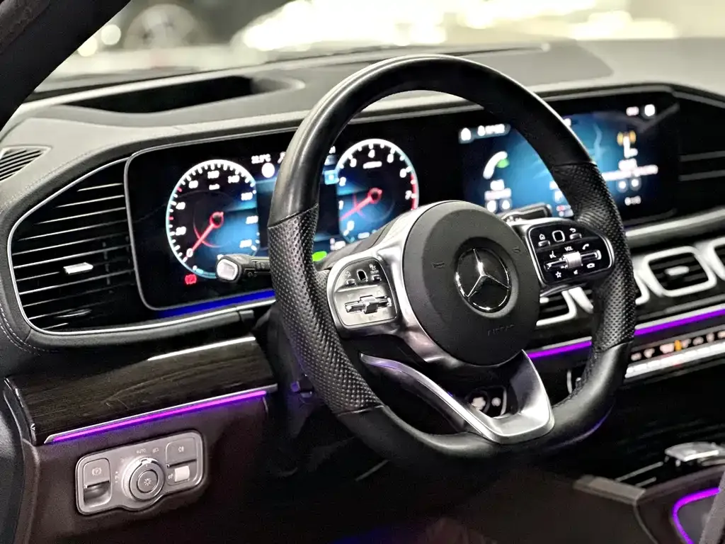 Mercedes-Benz GLS — фото 3