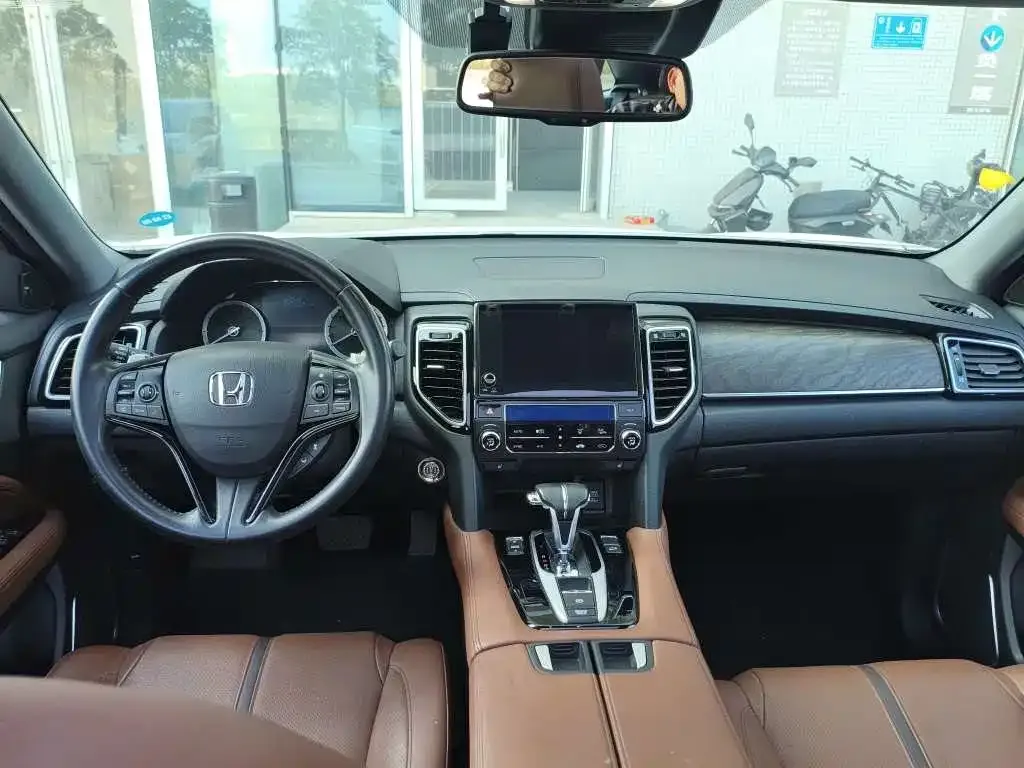 Honda UR-V — фото 3