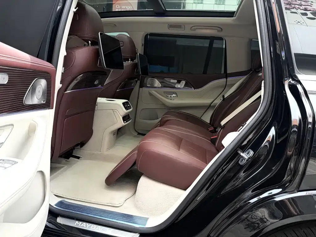 Mercedes-Benz GLS — фото 6