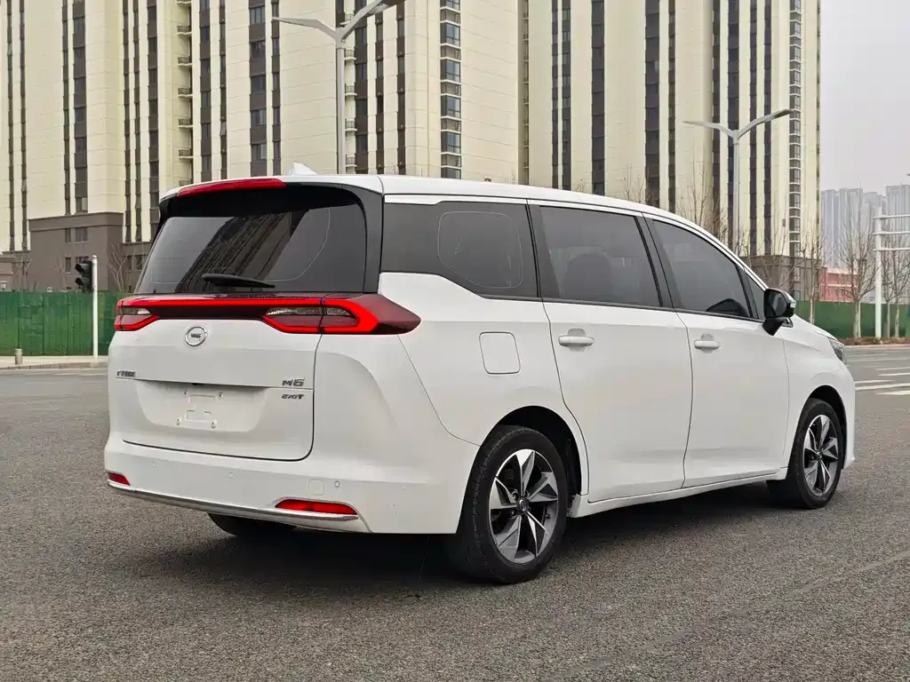 GAC Motor Trumpchi M6 — фото 10