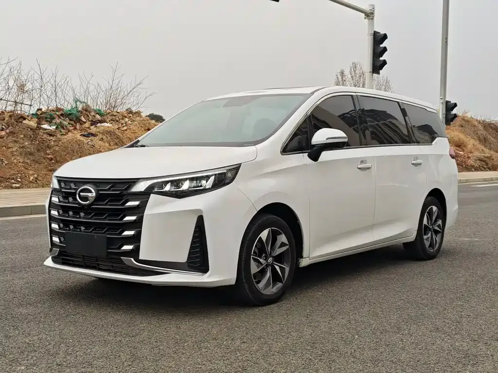 GAC Motor Trumpchi M6 — фото 4