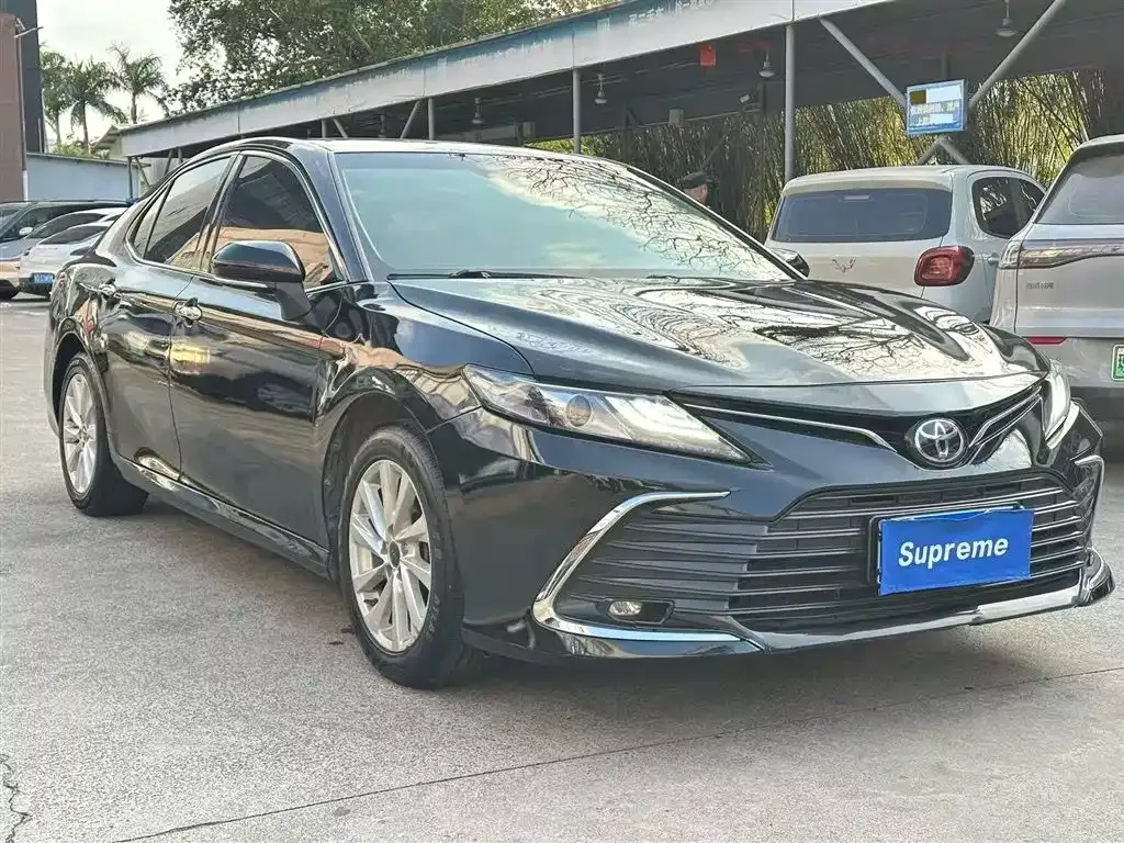 Toyota Camry — фото 9