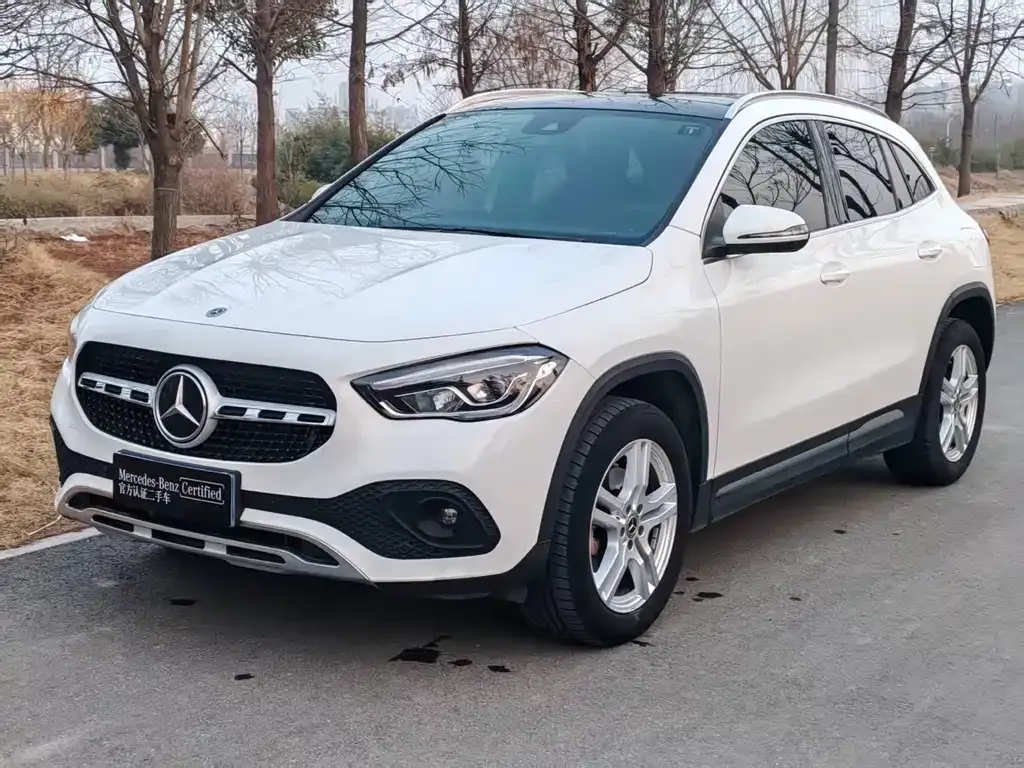 Mercedes-Benz GLA — фото 1