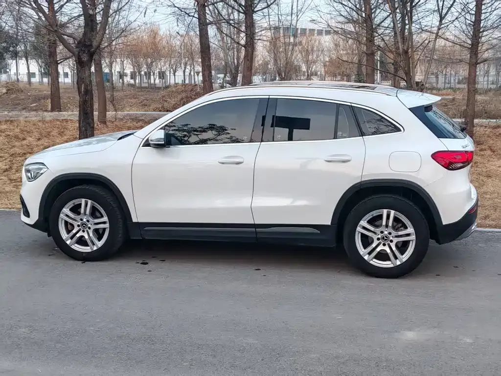 Mercedes-Benz GLA — фото 9