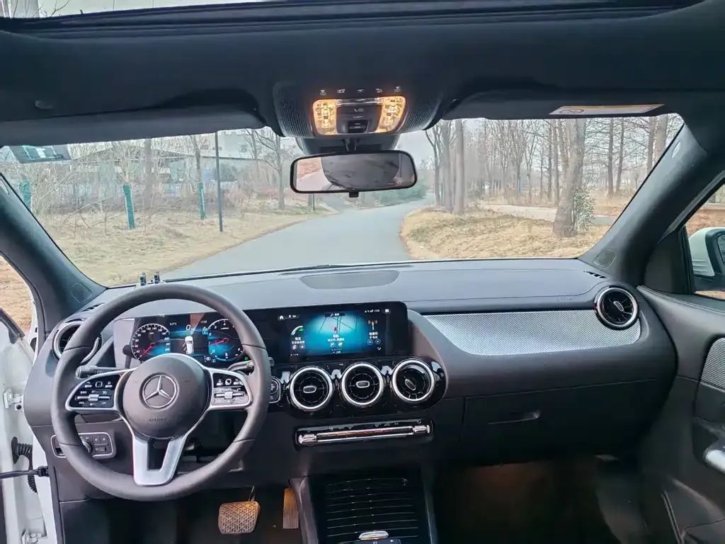 Mercedes-Benz GLA — фото 6