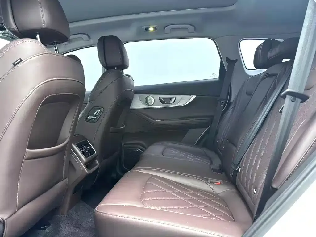 Chery Tiggo 8 PRO — фото 2