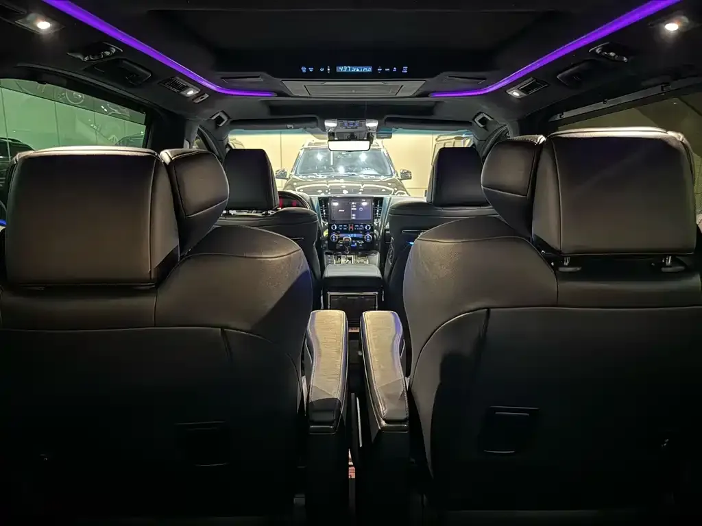 Toyota Alphard — фото 7