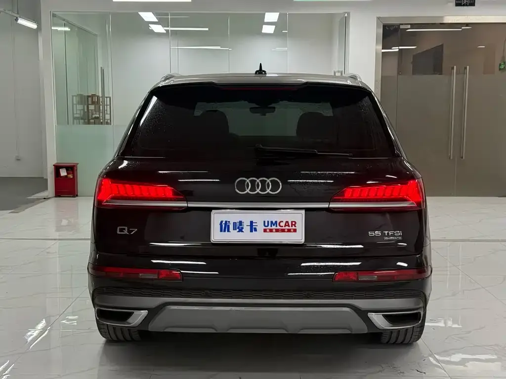 Audi Q7 — фото 3