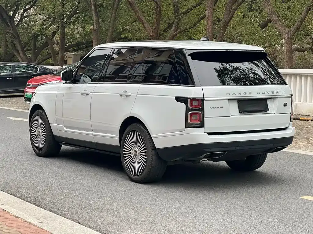 Land Rover Range Rover — фото 10