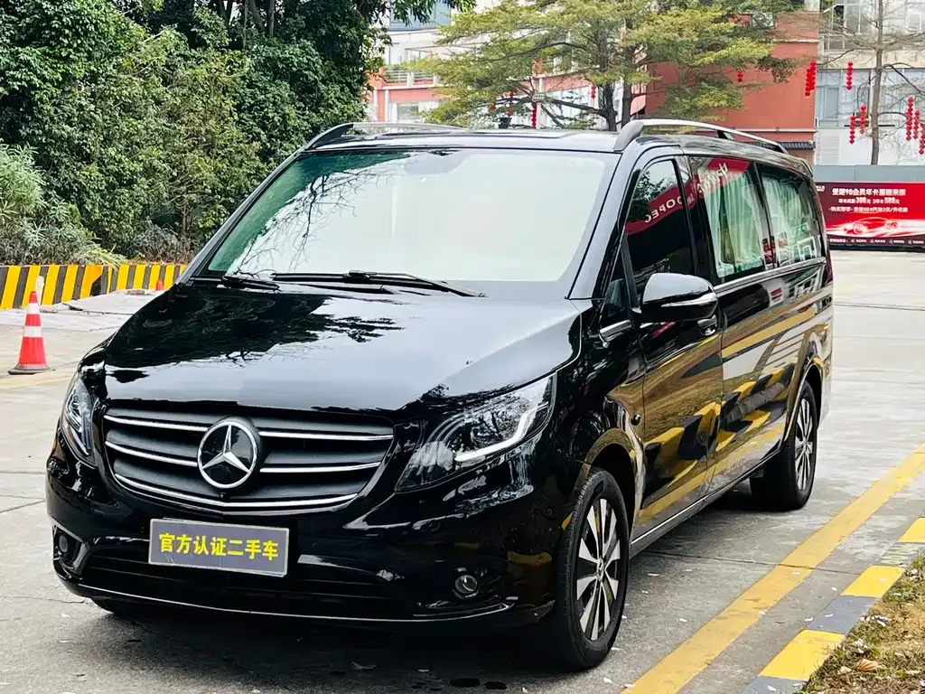 Mercedes-Benz Vito — фото 1