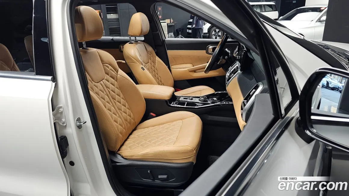 Kia Sorento — фото 6