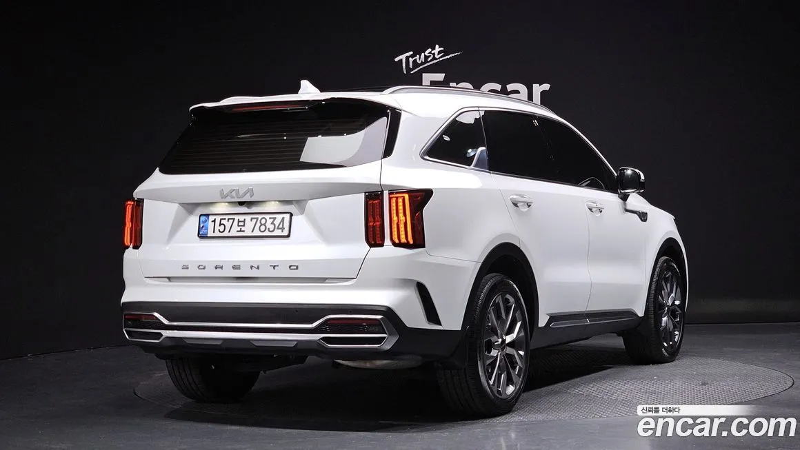 Kia Sorento — фото 10