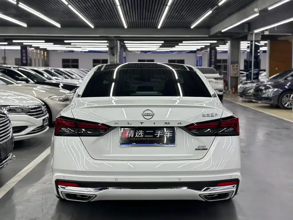 Nissan Teana — фото 4
