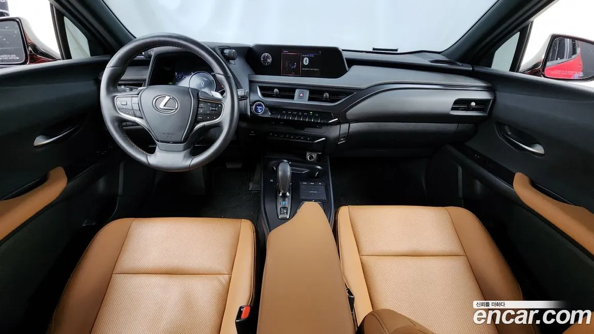 Lexus UX — фото 9