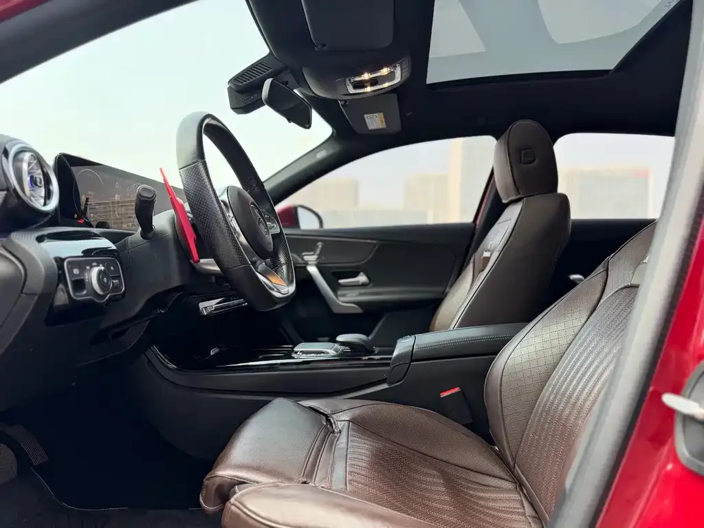 Mercedes-Benz A-Class — фото 10