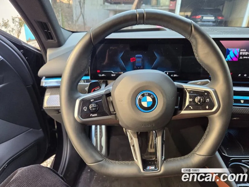 BMW i5 — фото 9