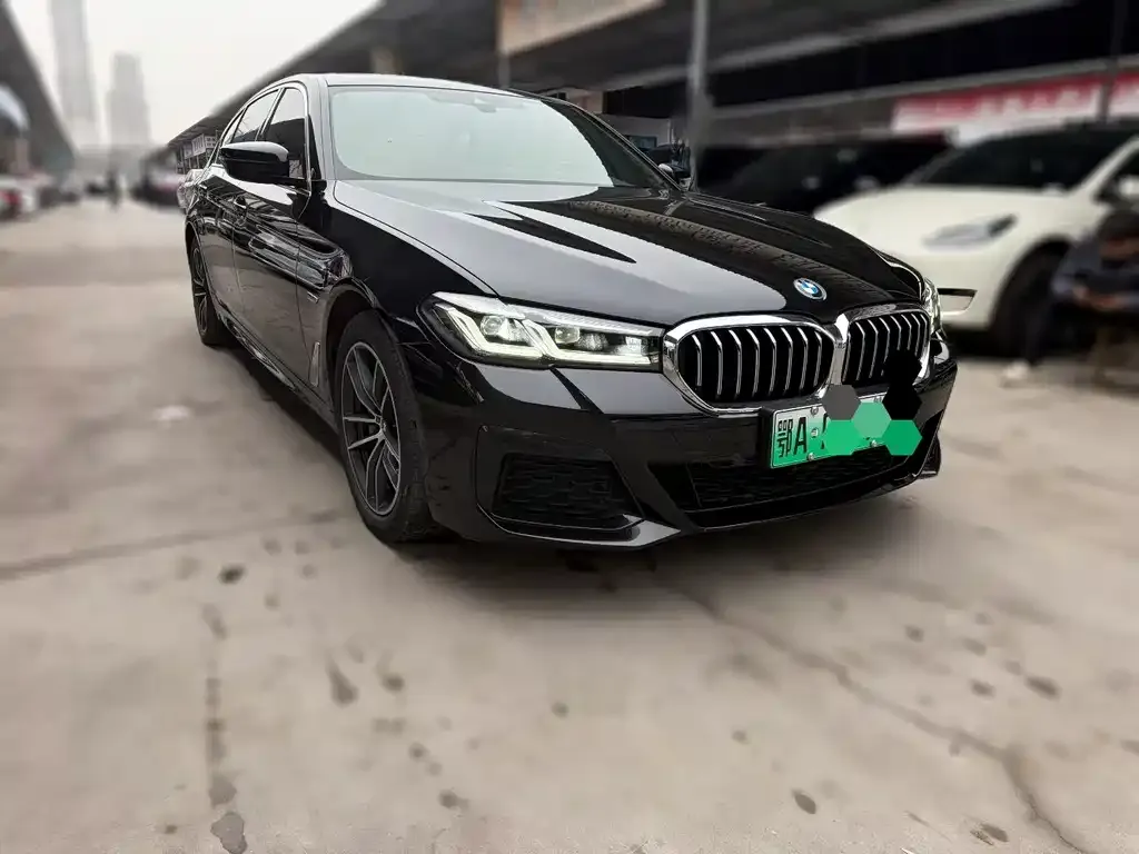 BMW 5 Series New Energy — фото 2