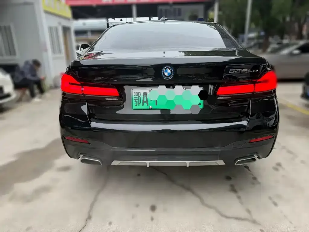 BMW 5 Series New Energy — фото 3