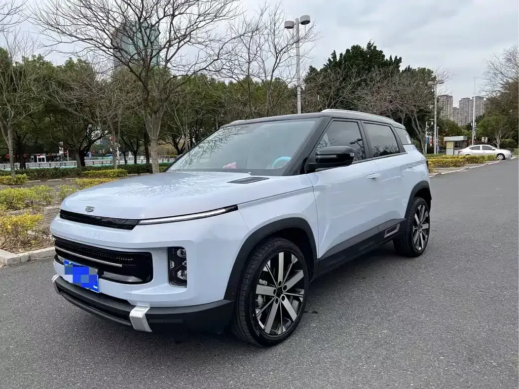 Geely Icon — фото 1