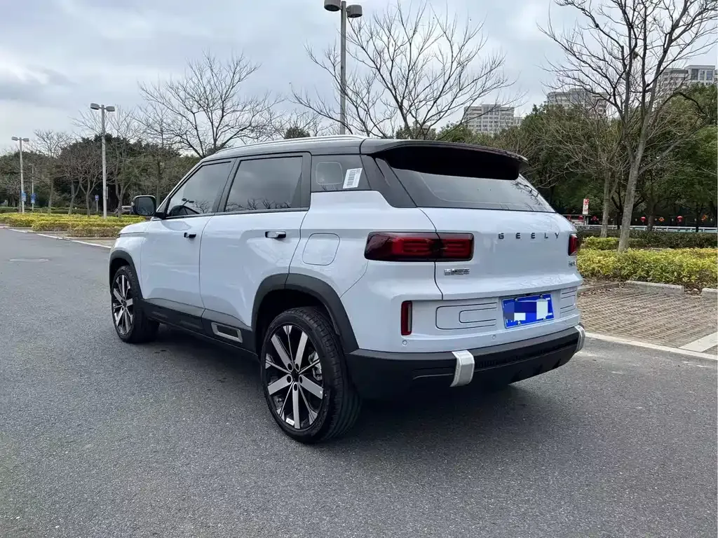 Geely Icon — фото 9