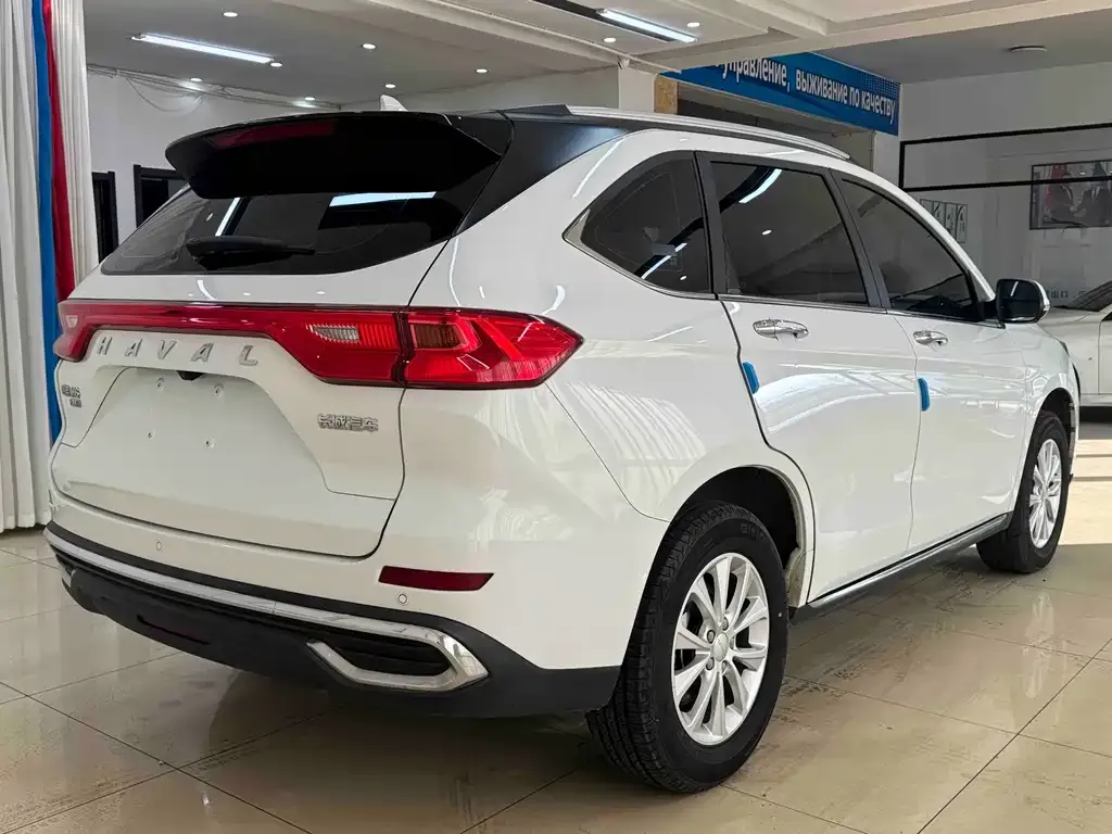 Haval M6 — фото 9
