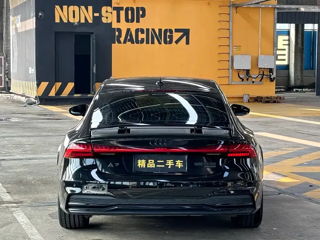 Audi A7 — фото 10