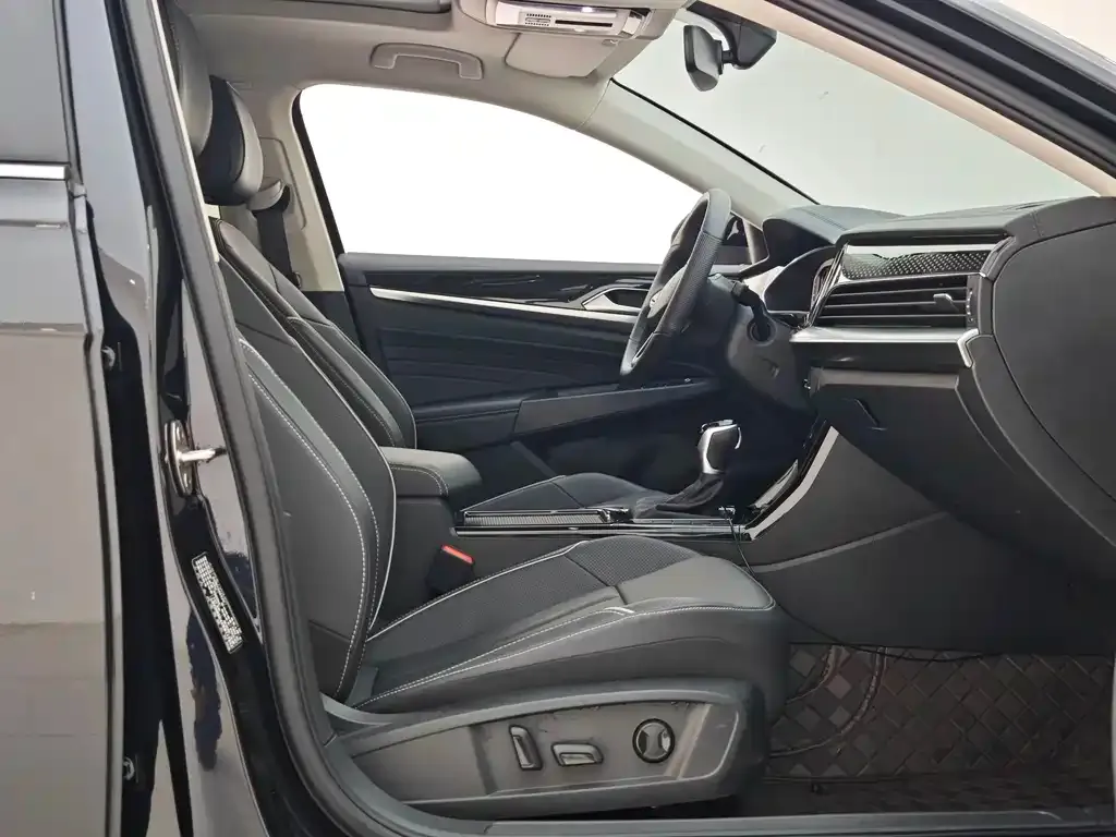 Volkswagen Passat — фото 8