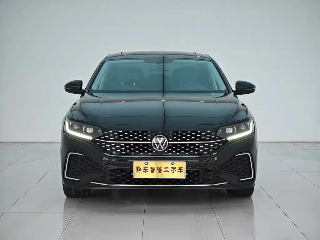 Volkswagen Passat — фото 2