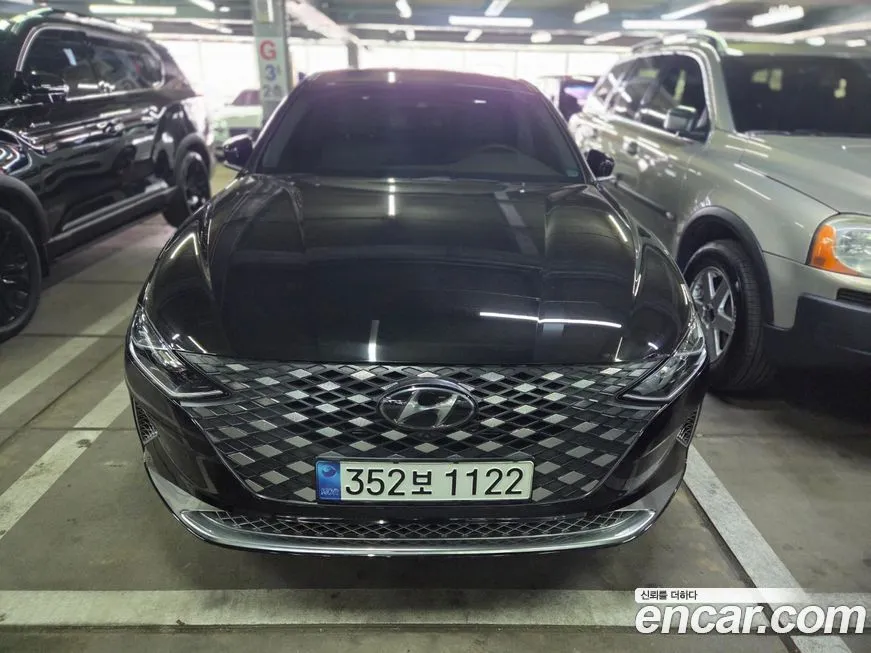 Hyundai Grandeur — фото 1