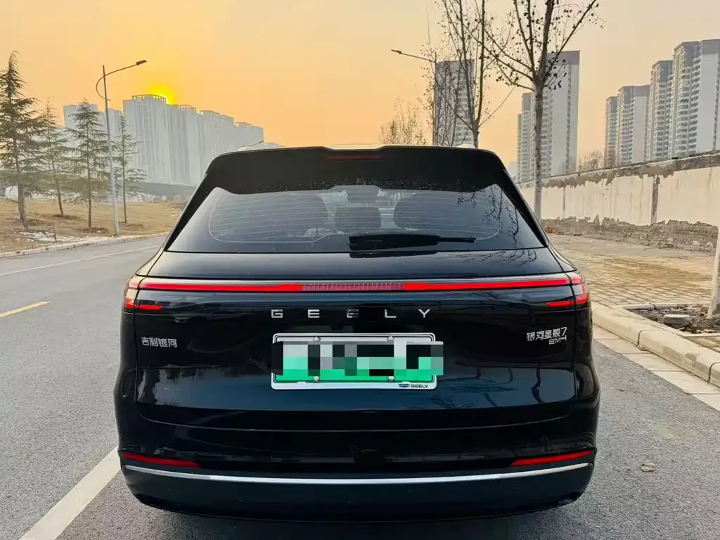 Geely 银河星舰7 — фото 7