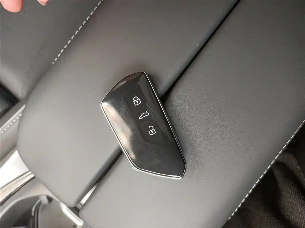 Volkswagen Passat — фото 4