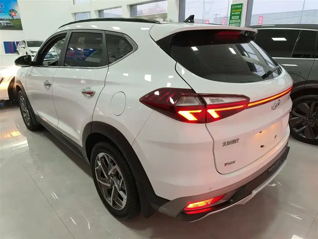 Hyundai Tucson — фото 9