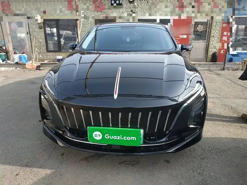 Hongqi E-QM5 — фото 4